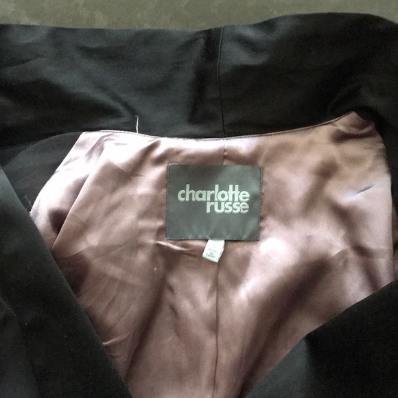 Blazer - Picture 6 of 6